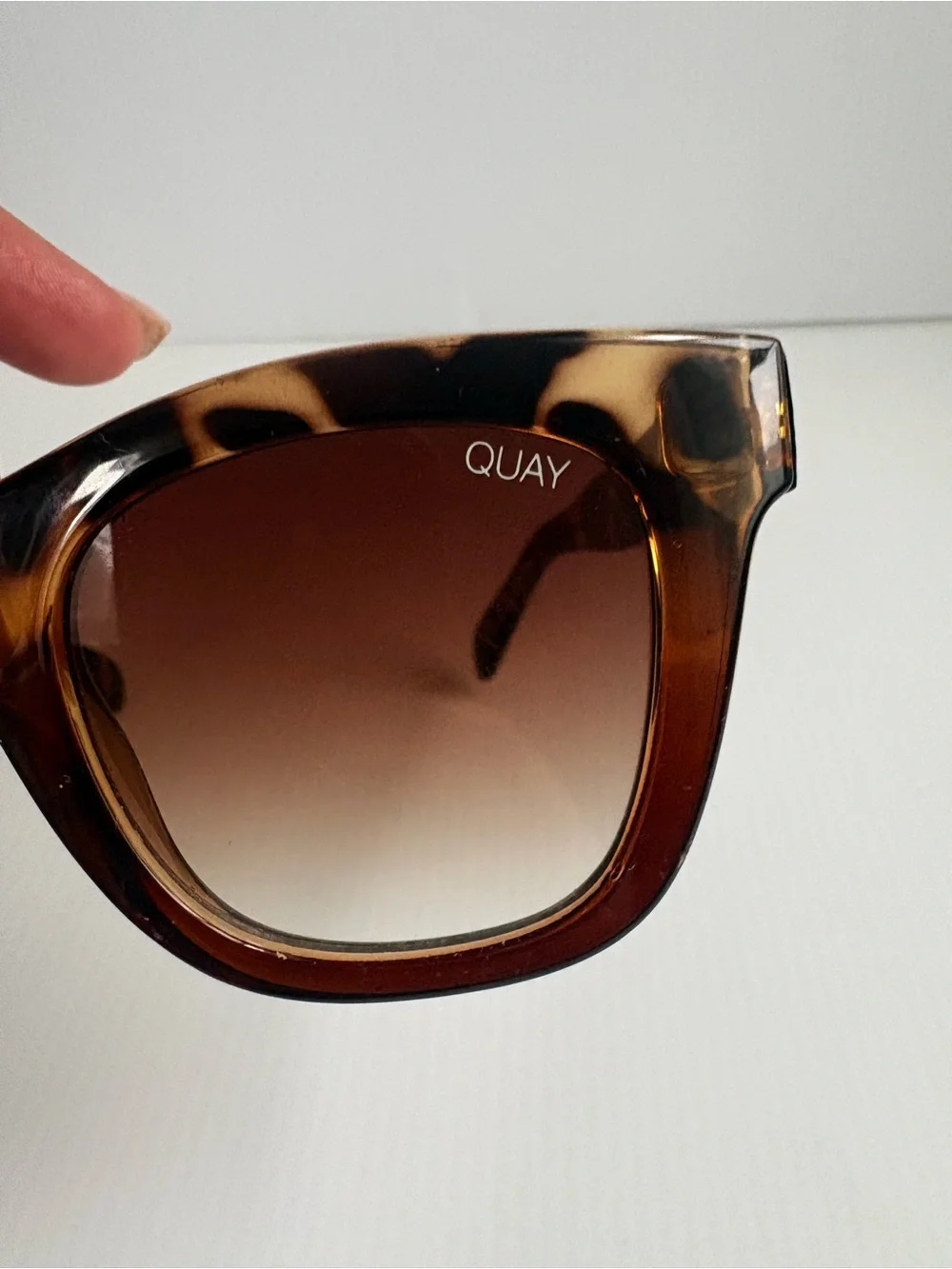 Quay Australia ever After Tortoiseshell Oversized Sunglasses Brown Gradient